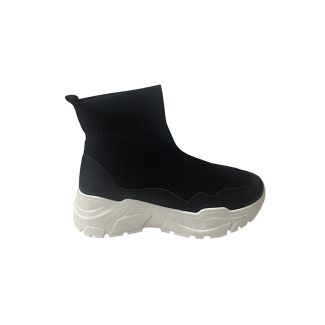 Zapatilla de Tela Negro